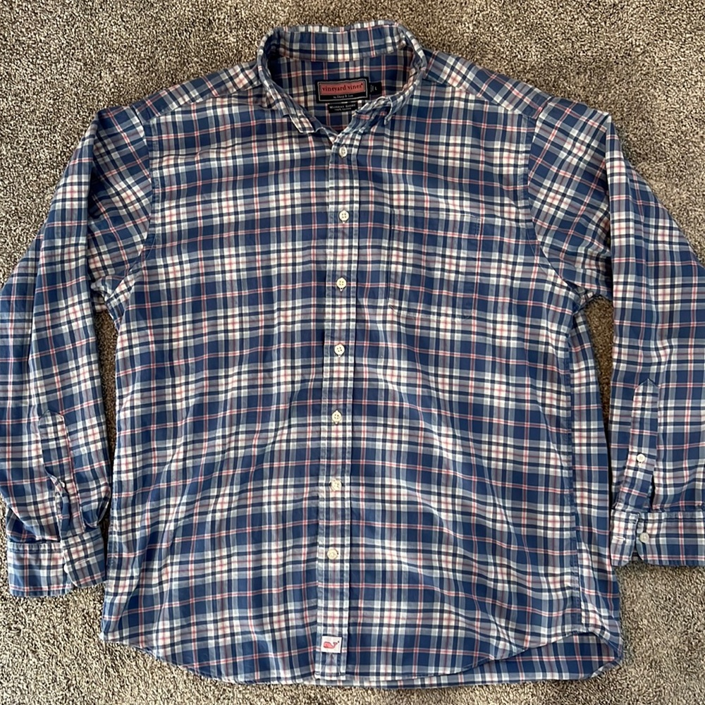 Vineyard Vines Button Down - Large